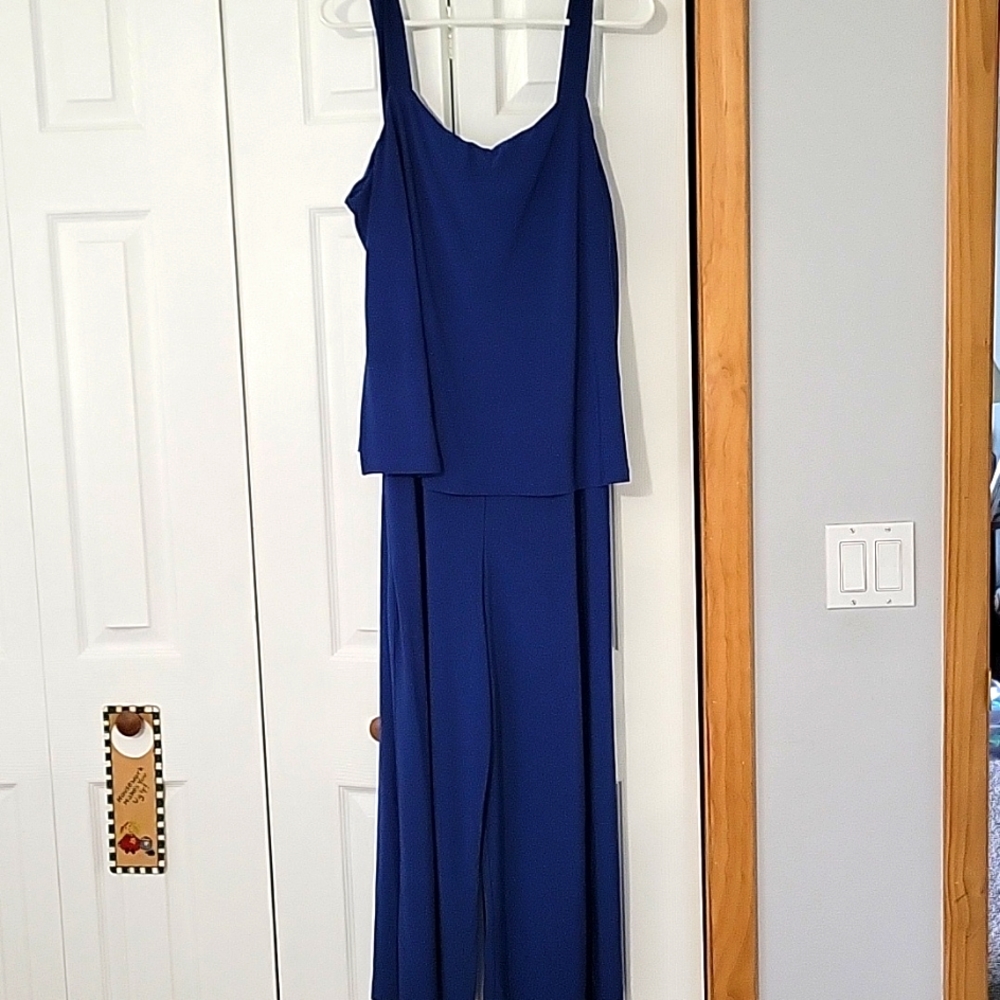 Attitudes by Renee wide leg crop jumpsuit with an attached overlay size large